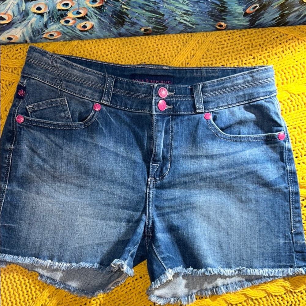 Rock & Republic Size 10 Jean Shorts